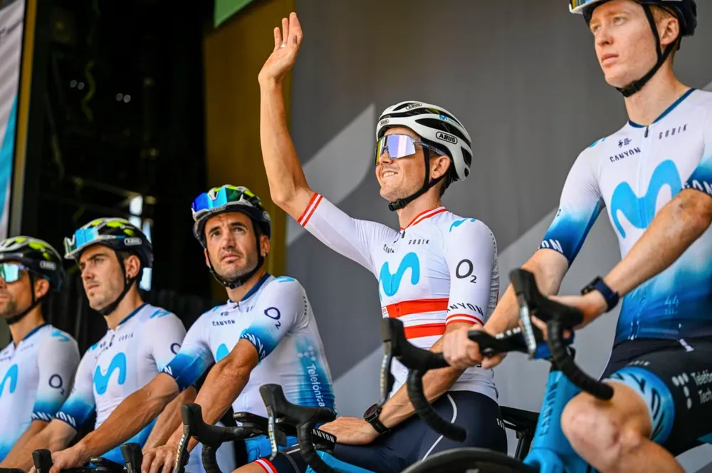 Đội Movistar thi đấu thành công ở chặng 2