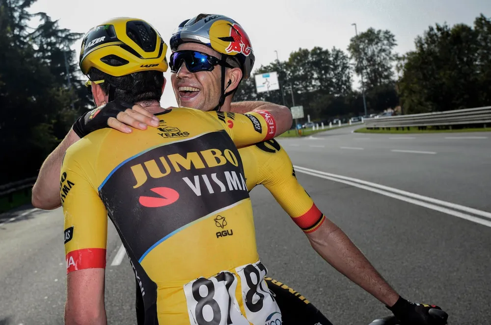 Wout van Aert cảm ơn đồng đội