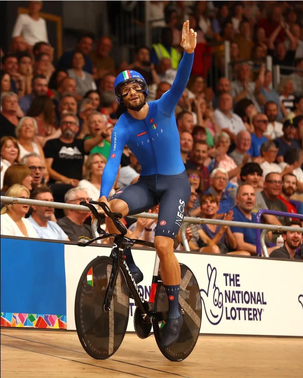Filippo Ganna là đương kim vô địch xe đạp lòng chảo Olympic