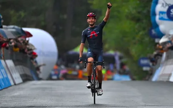 Filippo Ganna từng thắng chặng ở Giro d’Italia