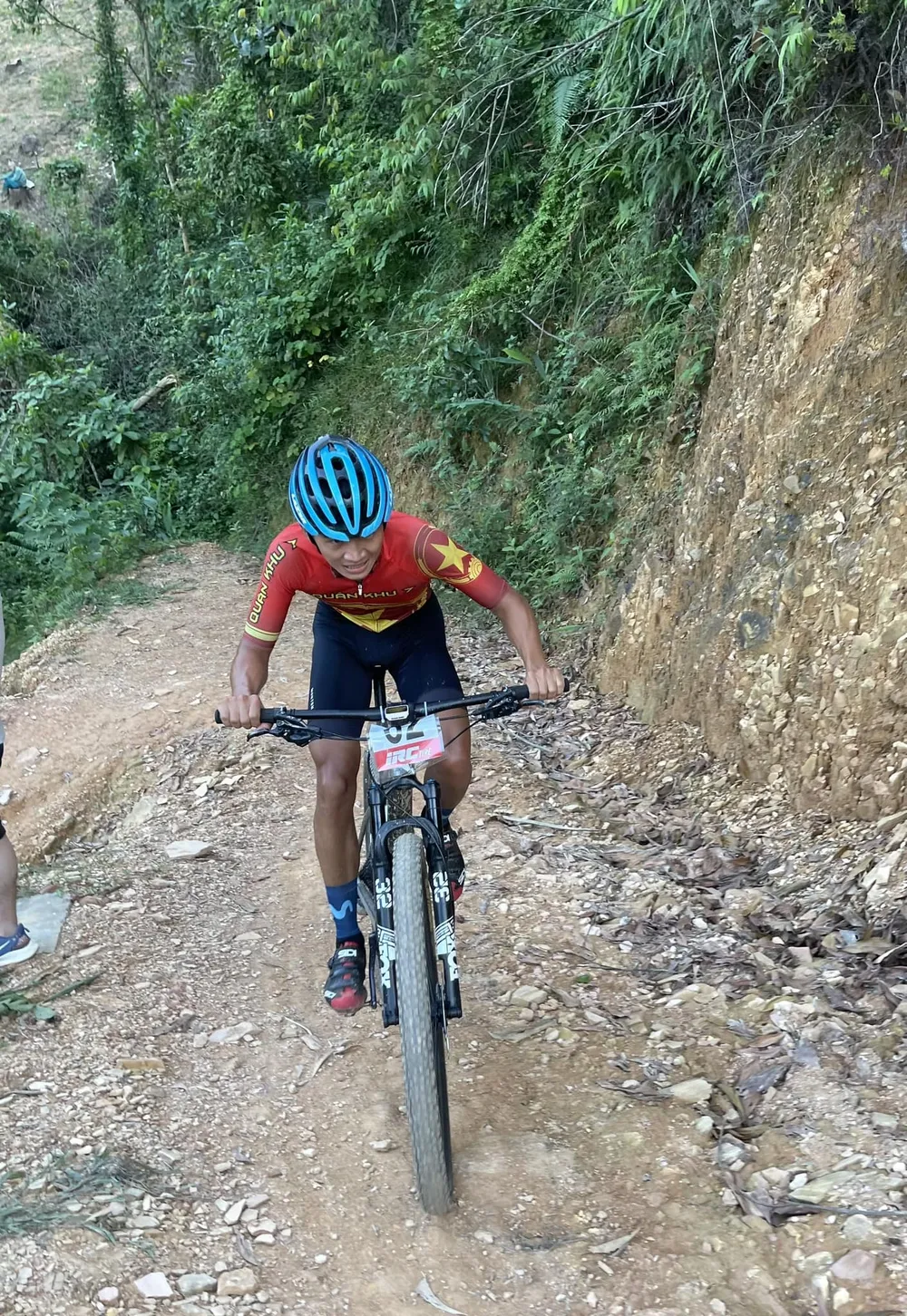 Nỗ lực của tay đua trẻ Quân Đội