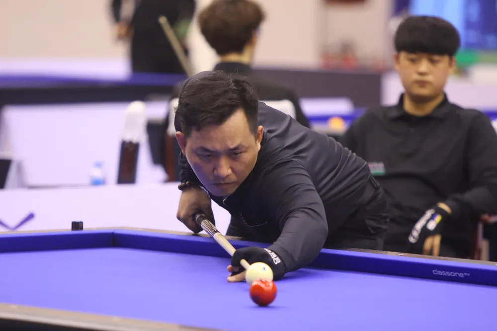 Đào Văn Ly thắng 2 trận đứng đầu bảng H