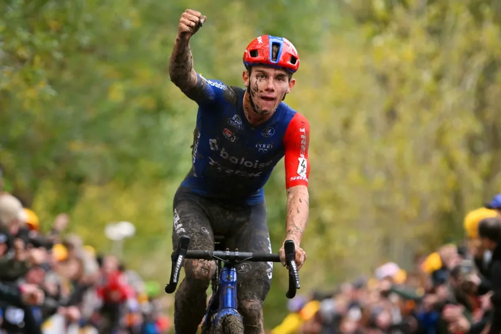 Thibau Nys bỏ UCI World Cup để đua một giải cấp quốc gia