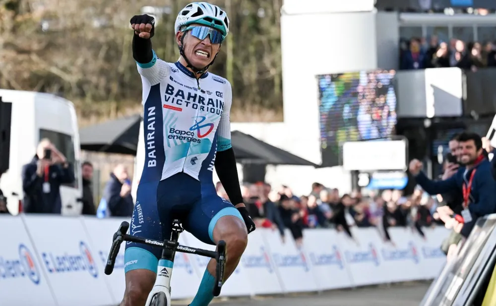 Santiago Buitrago về nhất chặng