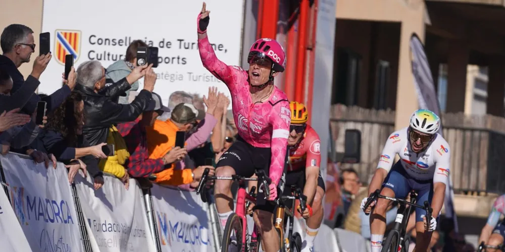 Marijn van den Berg tung nước rút chiến thắng Trofeo Ses Salines 2025