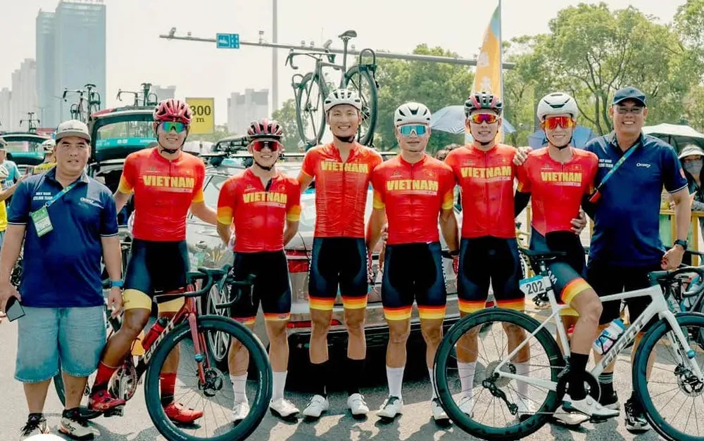 Đội tuyển xe đạp Việt Nam phải tạm dùng xe mượn để thi đấu