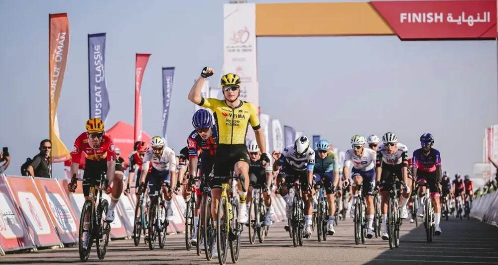 Olav Kooij tung nước rút thắng chặng 4 