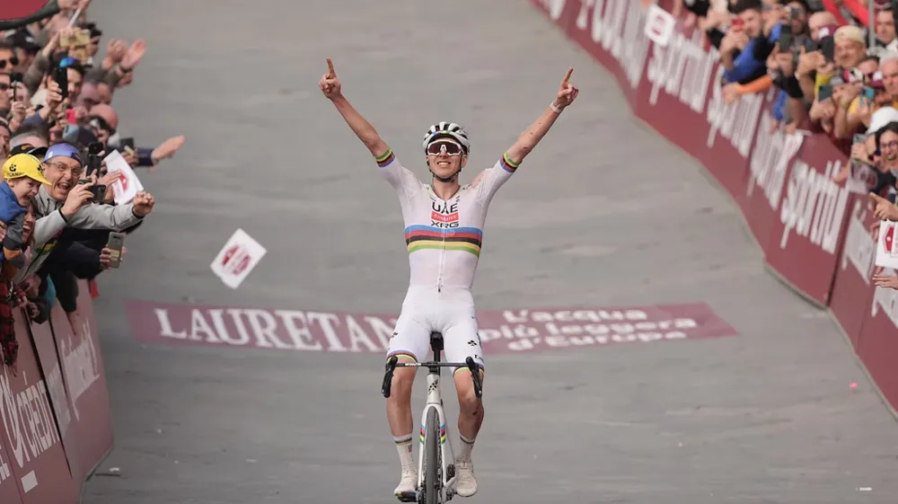 Tadej Pogacar kỳ vọng sẽ đăng quang tại Tour of Flanders 2025