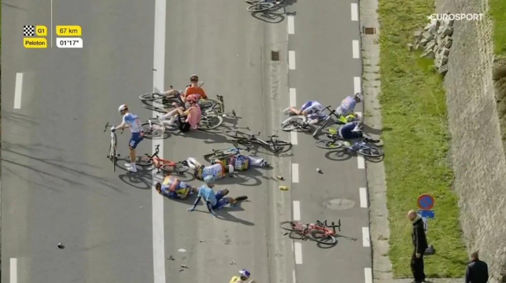 Tai nạn ngày càng nhiều ở môn đua xe đạp do tốc độ được nâng cao