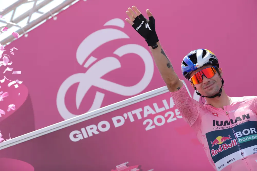 Primoz Roglic đã có lần thứ 61 mặc áo tổng sắp ở Grand Tour