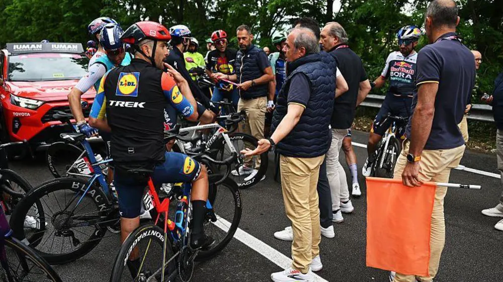 Tai nạn khiến ban tổ chức quyết định không tính tổng sắp chặng 6