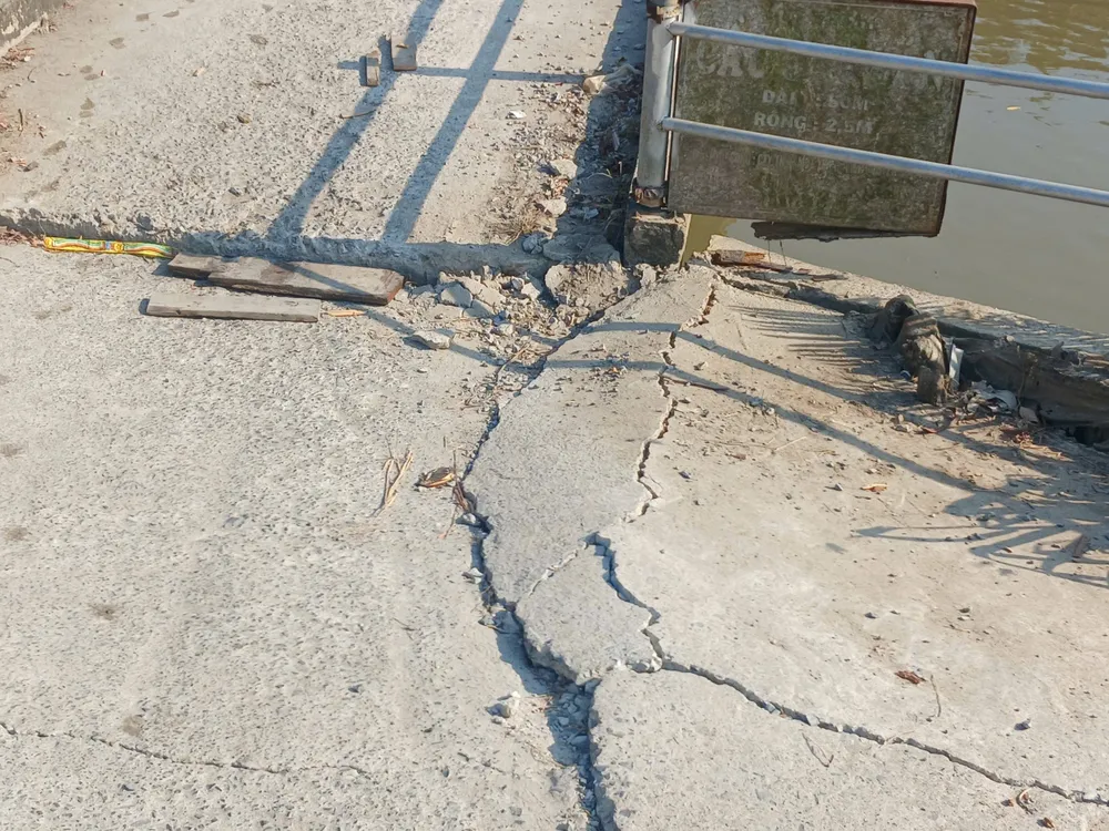 sạt lở sông Cần Đước 8.jpg