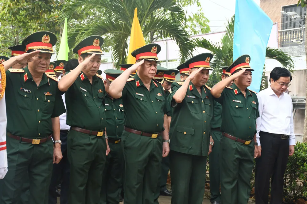 mặc niệm.jpg