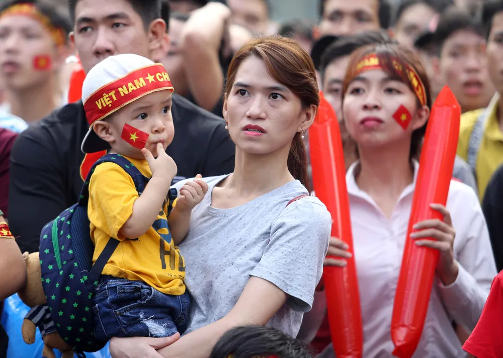 Cả nước vỡ òa trước kỳ tích của U23 Việt Nam ảnh 15