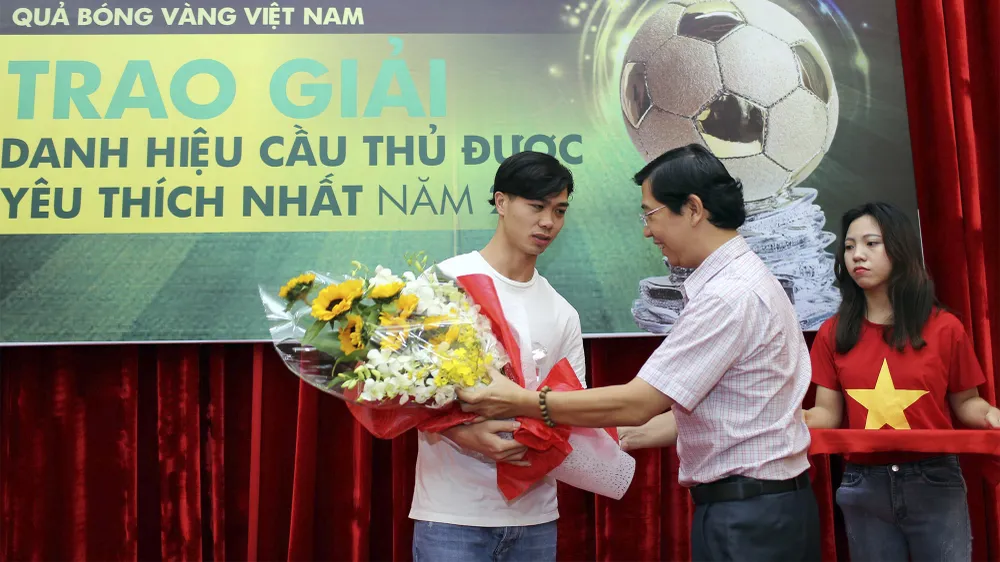 Tiền đạo Công Phượng: Ấm lòng với tình yêu của người hâm mộ cả nước