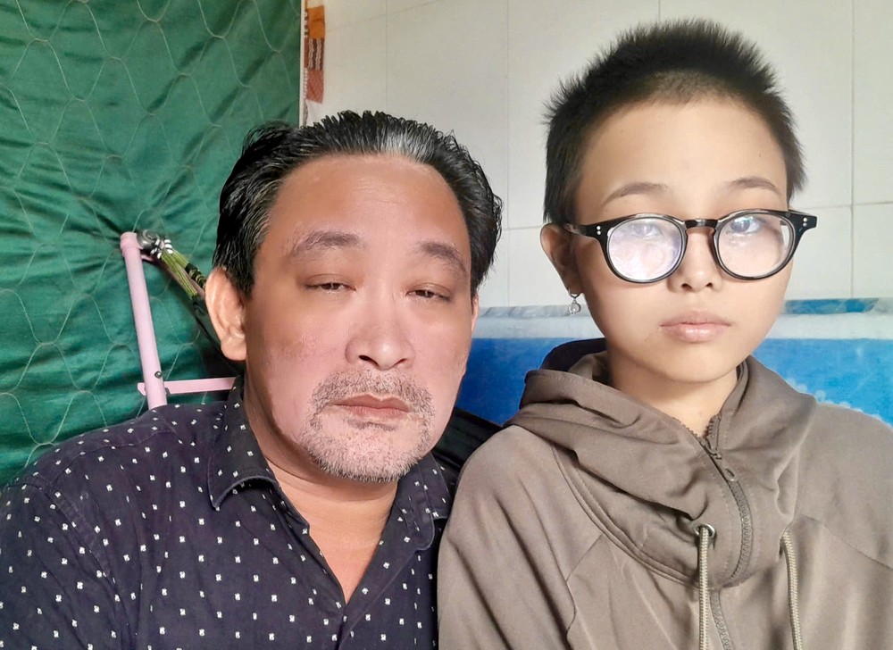 吴长江与癌症女儿求助。