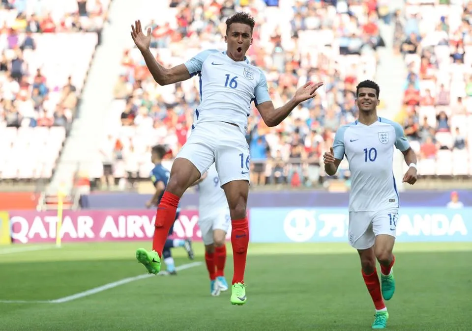 Niềm vui của các cầu thủ Anh khi đè bẹp Argentina 3 bàn trắng