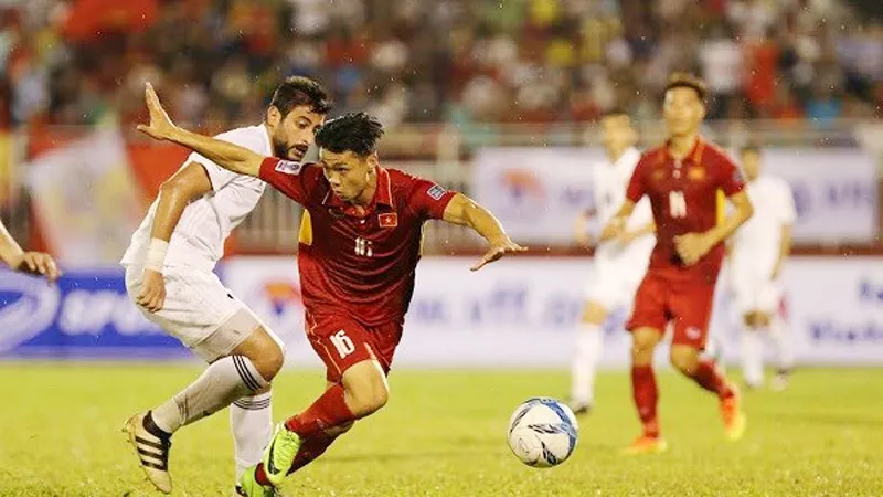 Công Phượng chưa tạo được ấn tượng trong trận gặp Jordan (ảnh: HOÀNG HÙNG)