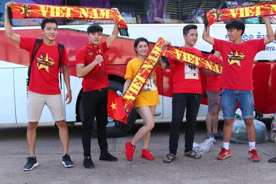 Việt Nam giành chiến thắng 2-1 trước Campuchia ảnh 5