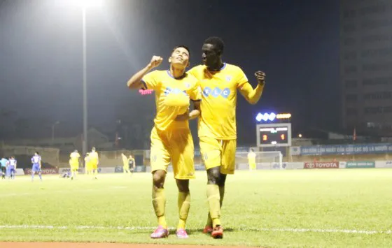 Vòng 18 V-League 2017 – Thăng và trầm ảnh 1