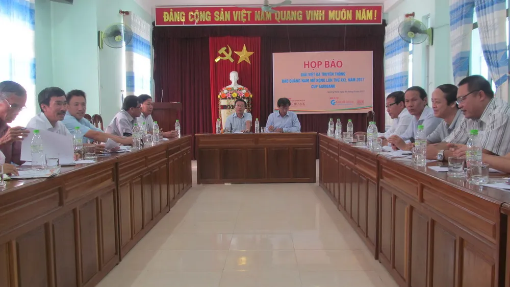 Ban tổ chức sẽ trích một phần kinh phí để trao quỹ học bổng