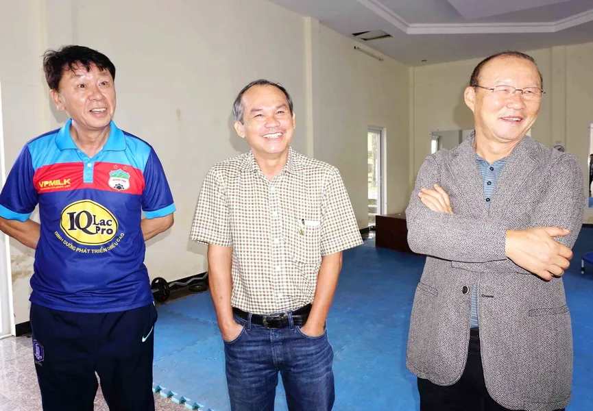 Vòng 23 V-League 2017: Sân Pleiku tiếp tục là nỗi ám ảnh của CLB Hà Nội ảnh 1