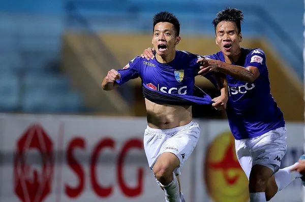 Tiền đạo Nguyễn Văn Quyết. Ảnh MINH HOÀNG