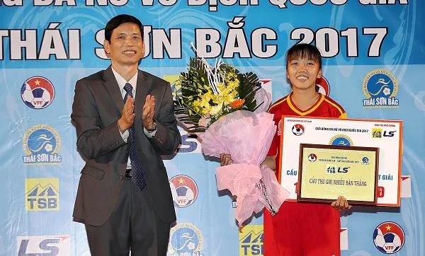 Đội TPHCM I bảo vệ thành công ngôi Hậu ảnh 2