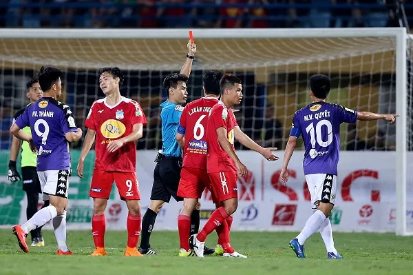 Thầy ngoại chia tay Thanh Hóa, SLNA tiếp tục gieo sầu cho CLB TPHCM ảnh 1