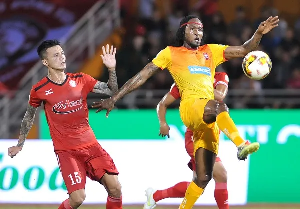 Vòng 6 Nuti Cafe V-League 2018: Trận thua đau của CLB TPHCM ảnh 4