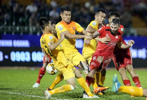 CLB TPHCM xác nhận Lê Công Vinh rời ghế quyền chủ tịch ảnh 1