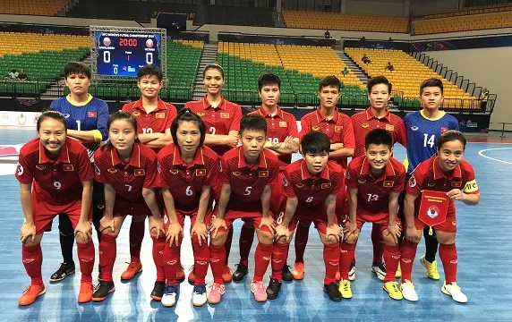 Thắng đậm Bangladesh, ĐT futsal nữ Việt Nam đặt một chân vào tứ kết ảnh 2