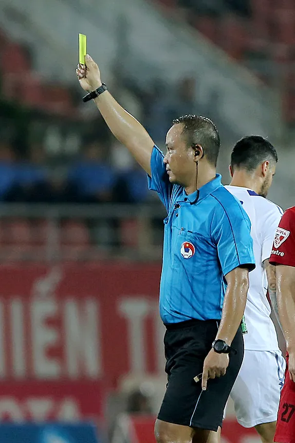 Trọng tài sẽ gặp nhiều áp lực hơn ảnh 1