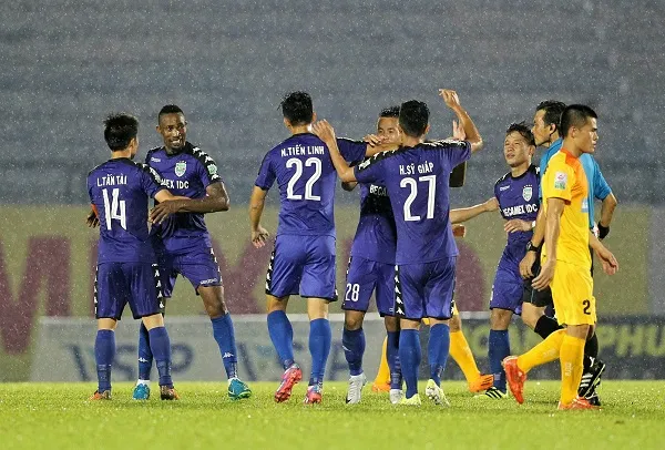 Nguyễn Tiến Linh: “Của để dành” của HLV Trần Minh Chiến ảnh 1