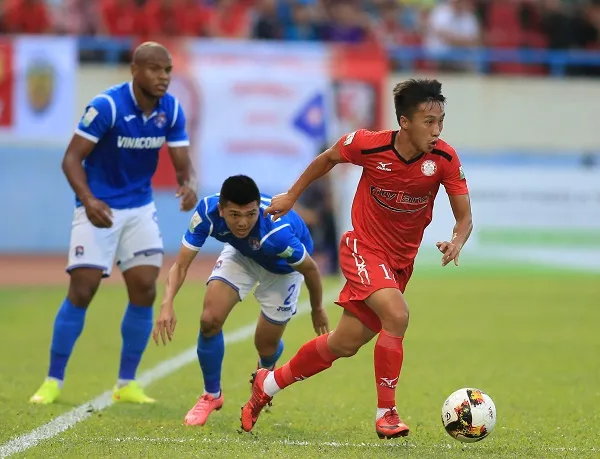 CLB TPHCM thua đau trên sân Cẩm Phả. Ảnh: MINH HOÀNG