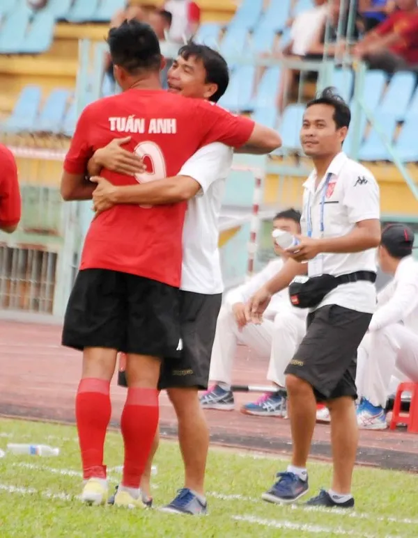 Hà Nội B "đè bẹp" Bình Định, Long An thắng kịch tính ở vòng 6 giải hạng Nhất 2018 ảnh 1