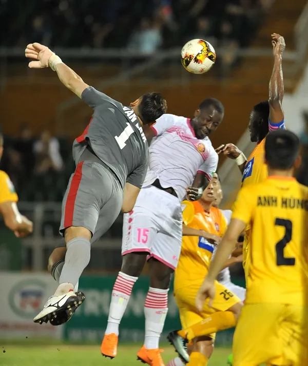 HLV Hải Phòng đưa Lâm “tây” lên mây sau trận thắng Sài Gòn FC ảnh 1