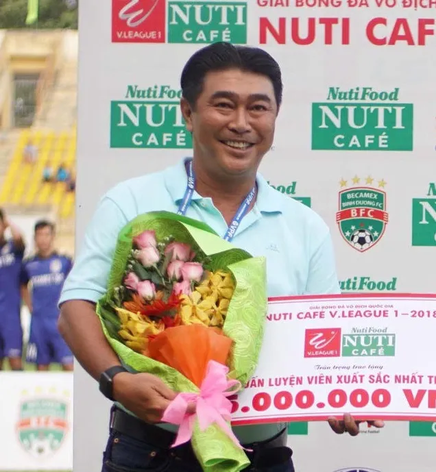 Sân khấu tôn vinh những nhà cầm quân ảnh 1