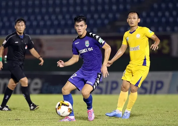 Tiến Linh cùng các đồng đội sẽ về sân nhà tiếp SLNA vào ngày 18-6. Ảnh: DŨNG PHƯƠNG