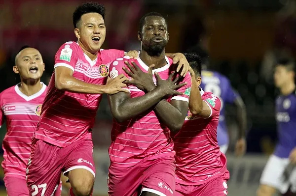 Ngoại binh lập poker, CLB Sài Gòn chặn đứt mạch 13 trận bất bại của Hà Nội ảnh 1