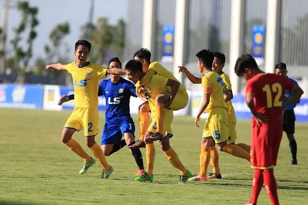 SLNA và Viettel vào chung kết giải U17 quốc gia - Cúp Thái Sơn Nam 2018 ảnh 1