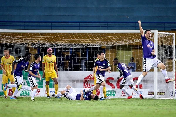 Nam Định đánh rơi chiến thắng trên sân Hàng Đẫy ảnh 1