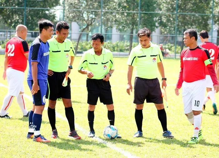 Giải bóng đá Thành phố mới Bình Dương 2018 - Kết thúc vòng Tứ kết các cụm ảnh 1