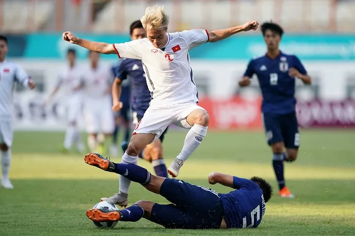 Văn Toàn và các đồng đội sẽ có tấm huy chương đầu tiên ở Asiad? Ảnh: DŨNG PHƯƠNG