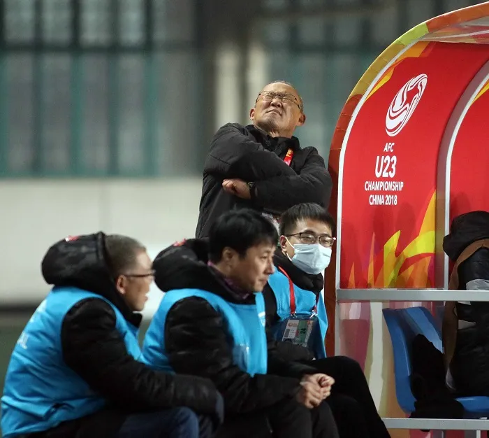 Cảm giác hồi hộp của ông Park khi đội nhà đá luân lưu ở VCK giải U23 châu Á 2018. Ảnh: ANH KHOA