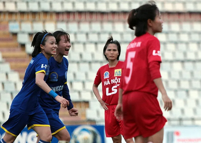 Liệu Hoàng Quỳnh và các đồng đội sẽ tiếp tục gây bất ngờ trước Hà Nội? Ảnh: ANH TRẦN