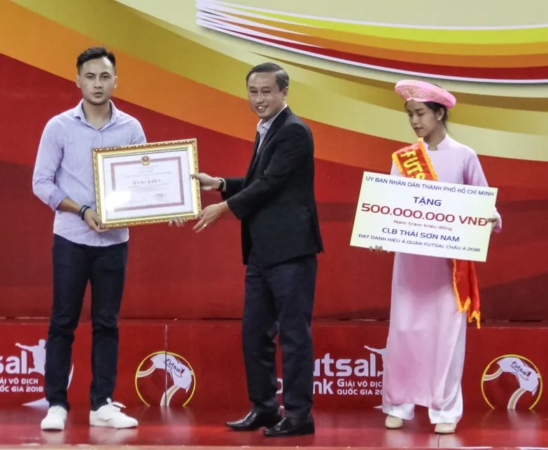 Trưởng đoàn Trần Long Vũ: “Những chiến thắng của chúng tôi ngày càng khó khăn hơn” ảnh 1