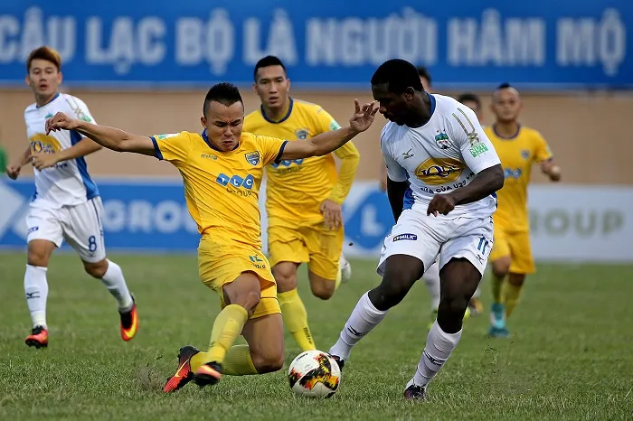 HLV Đức Thắng trước cơ hội lập kỳ tích cùng Thanh Hóa ảnh 1