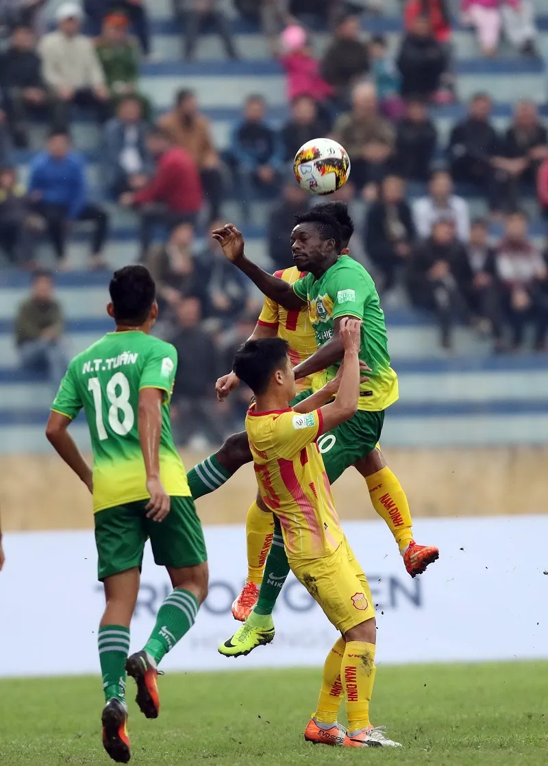 Kịch bản nào cho đoạn kết Nuti Cafe V-League 2018? ảnh 1