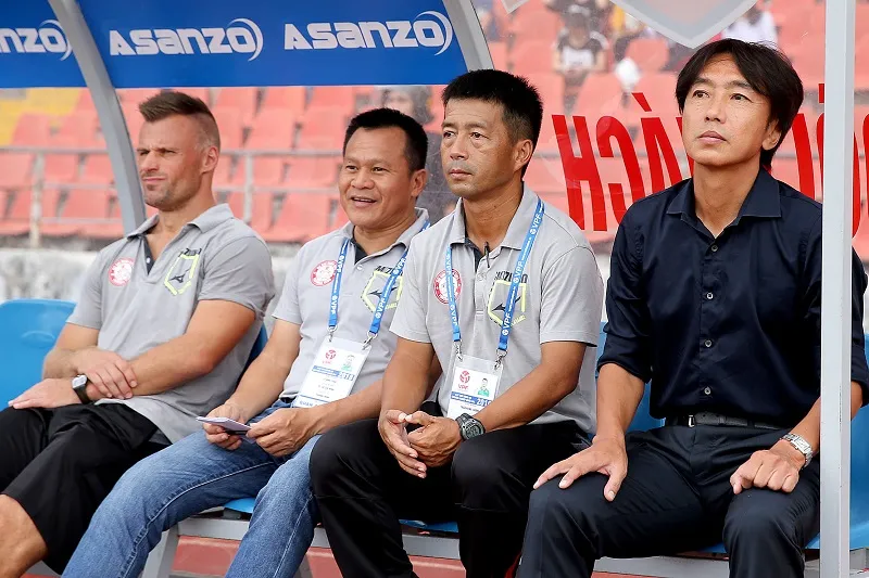 CLB TPHCM chia tay HLV Miura vì thành tích không tốt ảnh 2